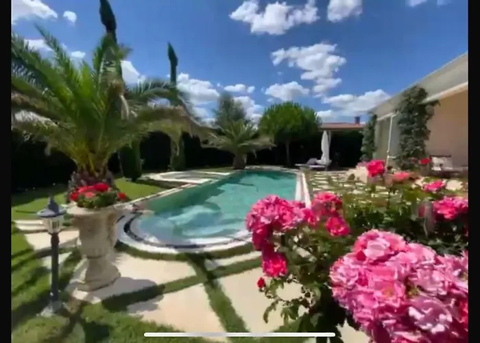 Dolce Villa Sunny Beach